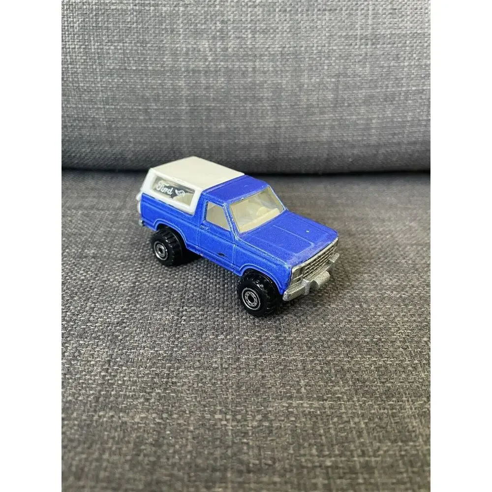 1980‎ Hot Wheels Blue Ford Bronco with Motorcycle on Back 1/64 Malaysia